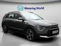 Używany Kia Niro 141 KM (103 kW) 2023 Szary SUV