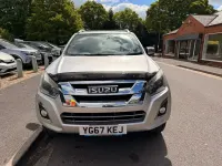 Used Isuzu D-Max 160 HP (117 kW) 2017 Silver Pickup