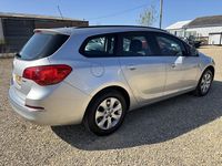 Second-hand Vauxhall Astra Design Edition 2015 Argintiu Break