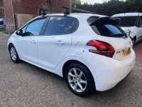 Used Peugeot 208 Active 2018 White Hatchback