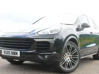 Used Porsche Cayenne 416 HP (305 kW) 2015 Black SUV