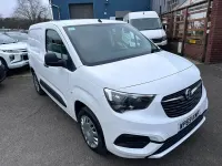 Used Vauxhall Combo Sportive 100 HP (73 kW) 2019 White Van