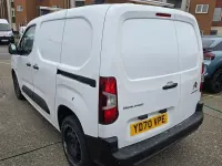 Used Citroën Berlingo 102 HP (75 kW) 2020 White MPV