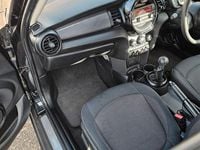 Begagnad Mini Cooper Hatch 136 HK (100 kW) 2018 Svart Halvkombi