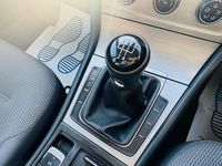 Second-hand VW Golf VII SE 105 CP (77 kW) 2014 Negru Hatchback