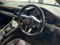 Used Porsche Panamera 330 HP (242 kW) 2017 Black Hatchback