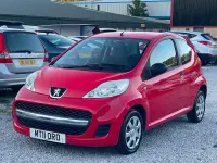 Used Peugeot 107 68 HP (50 kW) 2011 Red Hatchback