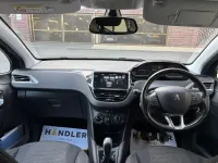 Käytetty Peugeot 208 Allure 2015 Sininen Viistoperä