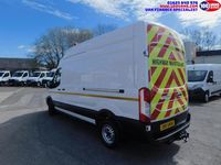 Usado Ford Transit 130 HP (95 kW) 2022 Branco Van