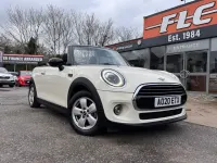 Begagnad Mini Cooper Cabriolet Classic 136 HK (100 kW) 2020 Vit Cab