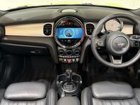 Used Mini Cooper Exclusive 134 HP (98 kW) 2023 Yellow Hatchback