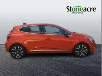 Used Renault Clio Techno 88 HP (64 kW) 2023 Orange Hatchback