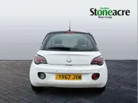 Usado Vauxhall Adam Glam 100 CV (73 kW) 2017 Blanco Utilitario