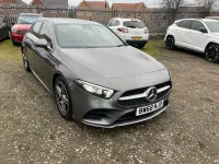 Usado Mercedes A180 AMG line 116 HP (85 kW) 2019 Cinzento Citadino