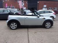 Begagnad Mini Cooper Cabriolet 2010 Silver Cab
