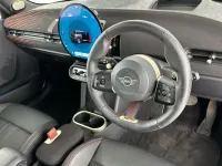 Used Mini Cooper Hatch 154 HP (113 kW) 2024 Grey Hatchback