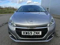 Käytetty Peugeot 208 2019 Harmaa Viistoperä