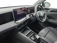 New VW Tiguan R-line 150 HP (110 kW) 2026 Persimmon red SUV