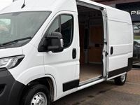 Used Peugeot Boxer Premium 138 HP (101 kW) 2023 White Van