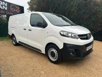 Gebraucht Vauxhall Vivaro 100 PS (73 kW) 2022 Weiß Van / Kleinbus