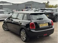 Używany Mini Cooper Hatch 2017 Czarny Hatchback