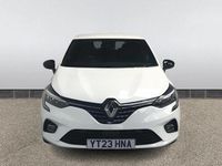 Used Renault Clio V Techno 145 HP (106 kW) 2023 White Hatchback