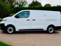 Used Citroën Dispatch 142 HP (104 kW) 2022 White MPV
