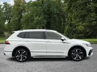 Usado VW Tiguan Allspace R-line 150 HP (110 kW) 2022 Branco SUV