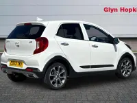 Used Kia Picanto X-Line 67 HP (49 kW) 2023 White Hatchback