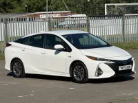 Used Toyota Prius Business Edition 122 HP (89 kW) 2021 White Hatchback