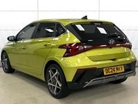 Used Hyundai i20 Ultimate 100 HP (73 kW) 2024 Yellow Hatchback