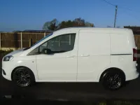 Used Ford Transit Courier Sport 100 HP (73 kW) 2018 White Van