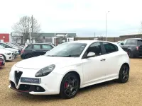 Used Alfa Romeo Giulietta Edizione Speciale 150 HP (110 kW) 2016 White Hatchback