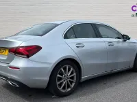 Usado Mercedes A180 Premium 116 HP (85 kW) 2019 Prateado Sedan
