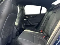 Käytetty Jaguar XE R-Dynamic 204 HP (150 kW) 2023 Sininen Sedan