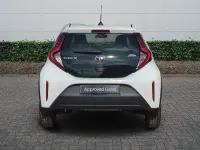 Used Toyota Aygo X PURE 72 HP (52 kW) 2024 White SUV