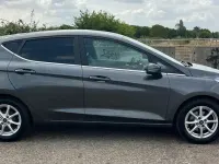Used Ford Fiesta Zetec 86 HP (63 kW) 2017 Grey Hatchback