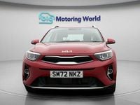Gebraucht Kia Stonic 99 PS (72 kW) 2023 Rot SUV