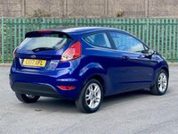 Used Ford Fiesta Zetec 82 HP (60 kW) 2017 Blue Hatchback