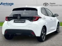 Used Toyota Yaris Design 113 HP (83 kW) 2024 White Hatchback