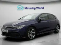 Second-hand VW Golf VIII R-line 150 CP (110 kW) 2023 Albastru Hatchback