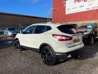 Used Nissan Qashqai N-TEC 2015 White SUV
