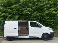 Used Peugeot Expert 2021 White Van