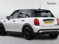 Used Mini Cooper Exclusive 134 HP (98 kW) 2024 White Hatchback