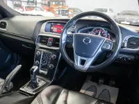 Used Volvo V40 R-Design 152 HP (111 kW) 2019 Hatchback