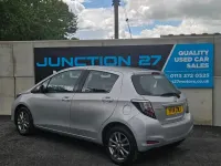 Second-hand Toyota Yaris Plus 99 CP (72 kW) 2014 Argintiu Hatchback