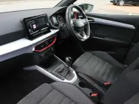 Used Seat Arona FR 108 HP (79 kW) 2023 White SUV