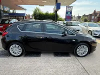 Used Vauxhall Astra Excite 2015 Black Hatchback