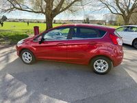 Used Ford Fiesta Titanium 95 HP (69 kW) 2017 Red Hatchback