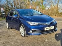 Used Toyota Auris Hybrid 136 HP (100 kW) 2018 Blue Hatchback